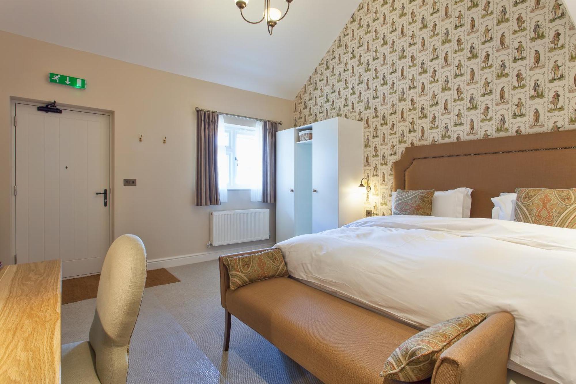 The Inn West End Woking Habitación foto