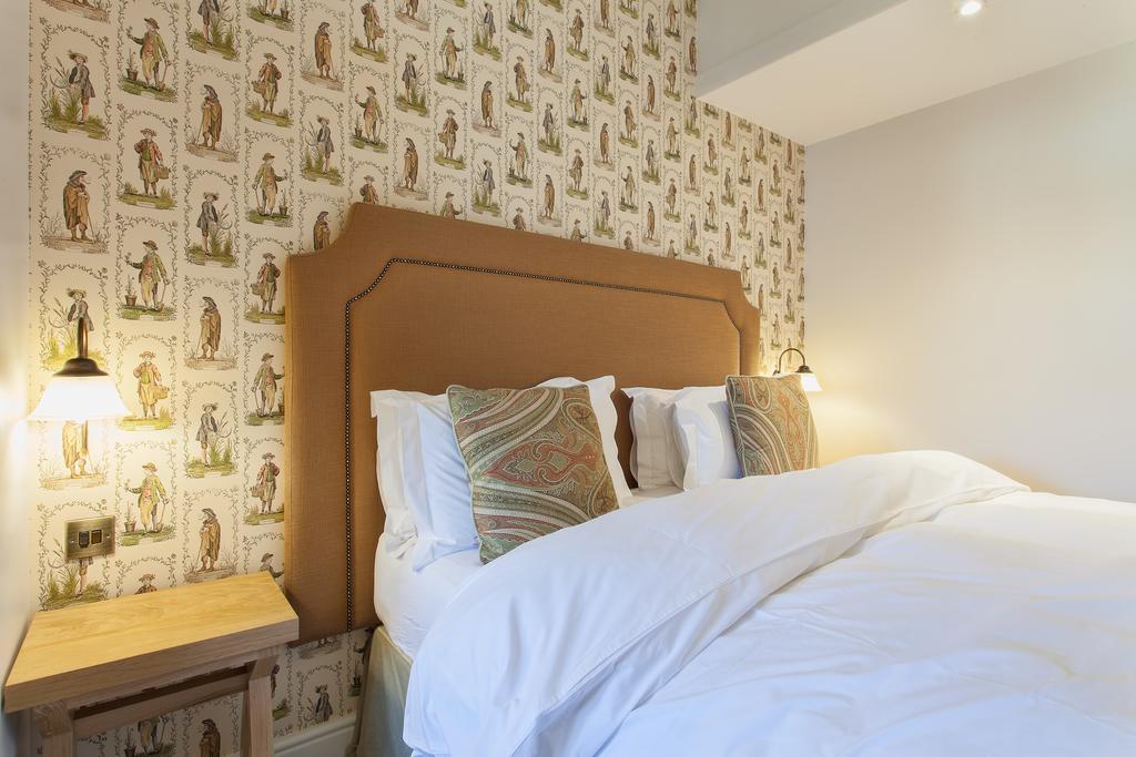 The Inn West End Woking Habitación foto