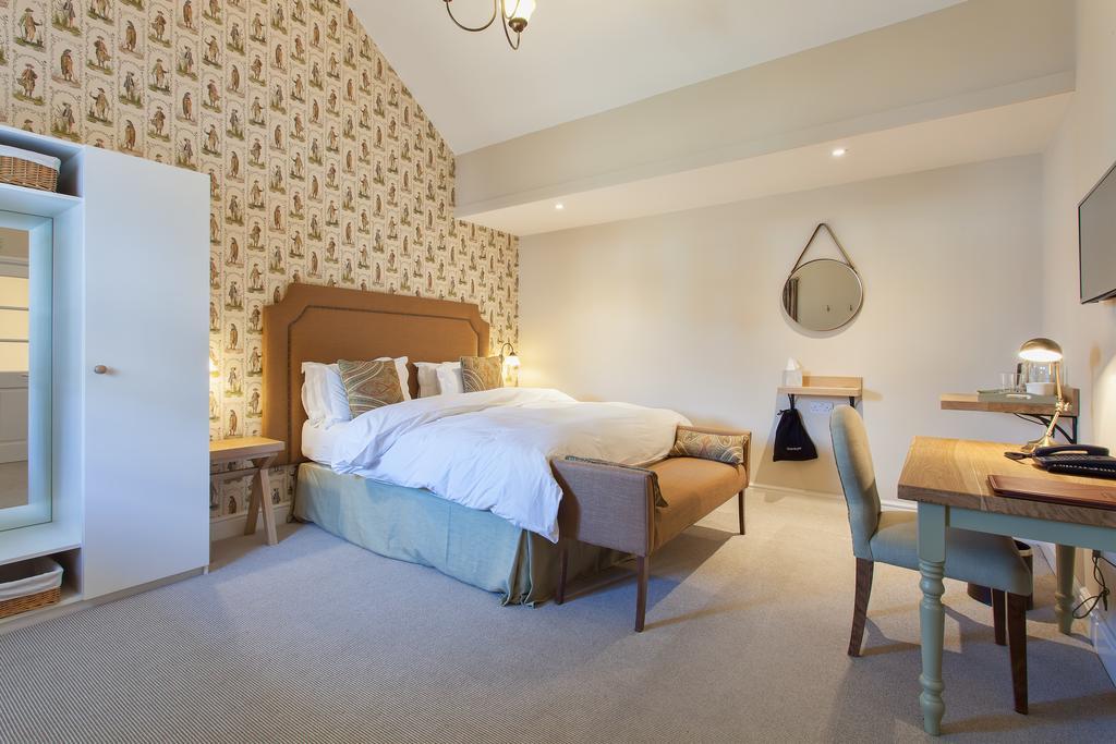 The Inn West End Woking Habitación foto